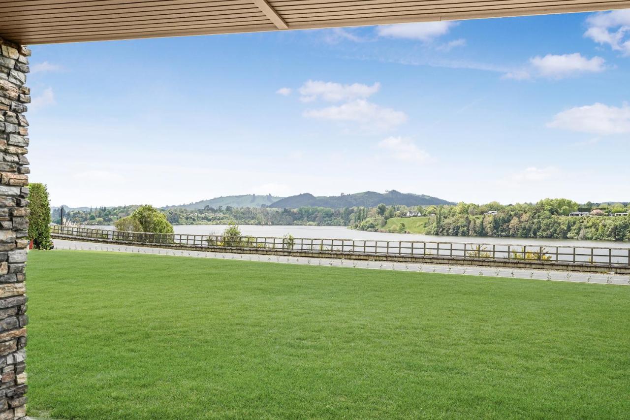 Lakeside Karapiro Downstairs Apartment Cambridge Dış mekan fotoğraf