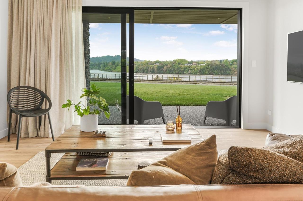 Lakeside Karapiro Downstairs Apartment Cambridge Dış mekan fotoğraf