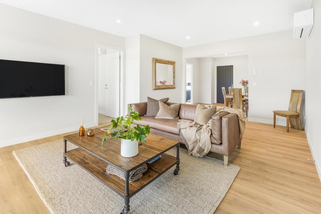 Lakeside Karapiro Downstairs Apartment Cambridge Dış mekan fotoğraf