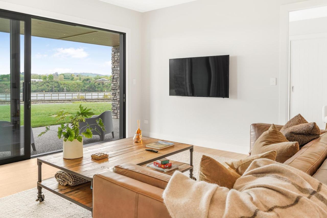 Lakeside Karapiro Downstairs Apartment Cambridge Dış mekan fotoğraf