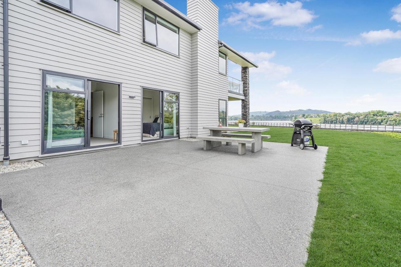 Lakeside Karapiro Downstairs Apartment Cambridge Dış mekan fotoğraf