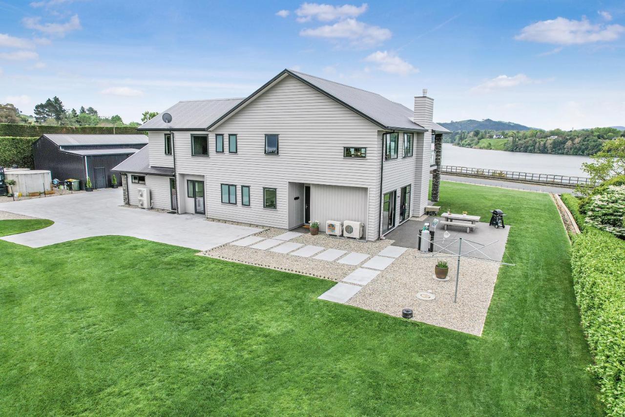 Lakeside Karapiro Downstairs Apartment Cambridge Dış mekan fotoğraf